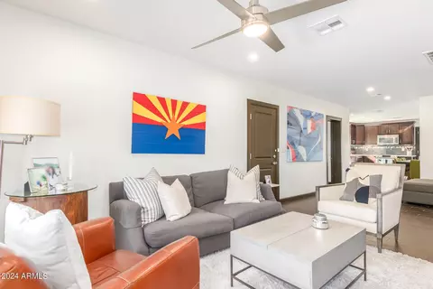 1014 E Mitchell Dr, Phoenix, AZ 85014 photo 8