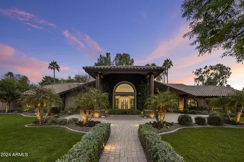 8275 E Wood Dr, Scottsdale, AZ 85260