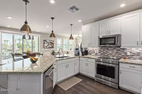 2511 W Queen Creek Rd #109, Chandler, AZ 85248