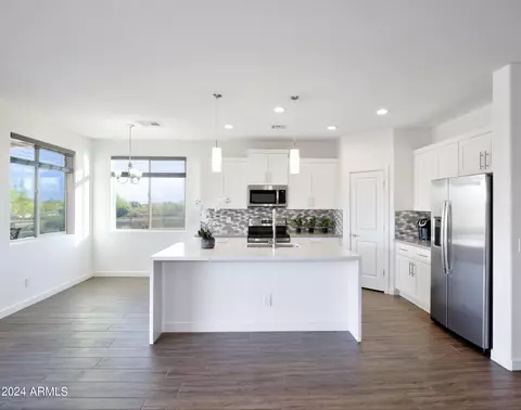 16321 E Dixileta Dr, Scottsdale, AZ 85262