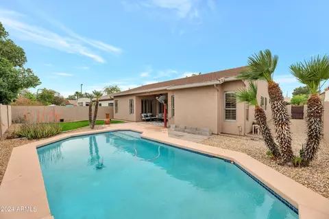 1691 S Heritage Dr, Gilbert, AZ 85295 photo 3