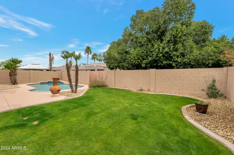 1691 S Heritage Dr, Gilbert, AZ 85295 photo 4