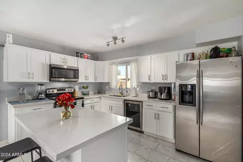 5516 W Cambridge Ave, Phoenix, AZ 85035