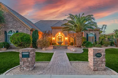 2954 E Portola Valley Dr, Gilbert, AZ 85297