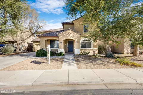 21476 E Roundup Way, Queen Creek, AZ 85142