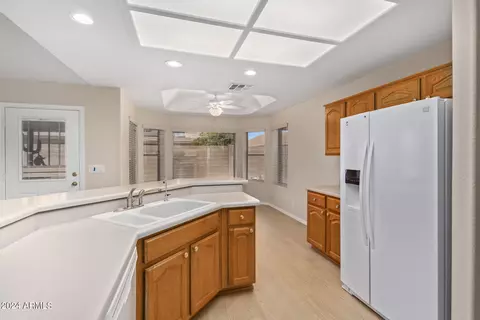 Bath - 11538 E Navarro Ave, Mesa, AZ 85209 photo 1 of 5