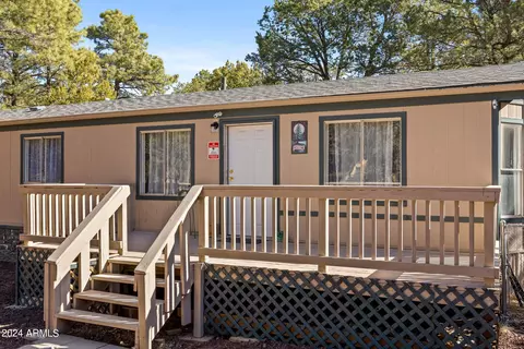 2977 Hunters Rd, Overgaard, AZ 85933 photo 3