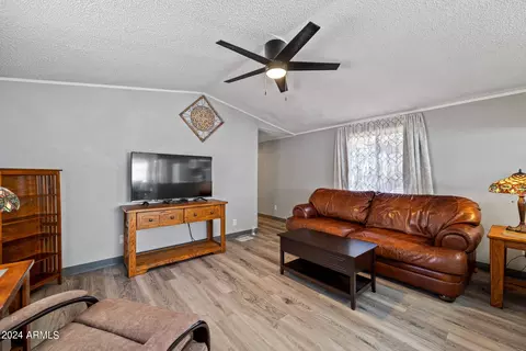 2977 Hunters Rd, Overgaard, AZ 85933 photo 6