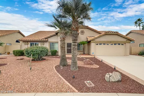 9635 W Menadota Dr, Peoria, AZ 85382