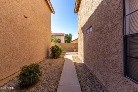 Exterior - 4439 E Tanglewood Dr, Phoenix, AZ 85048 photo 7 of 14