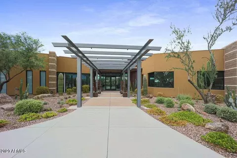 3425 E Crest Ln, Phoenix, AZ 85050 photo 30