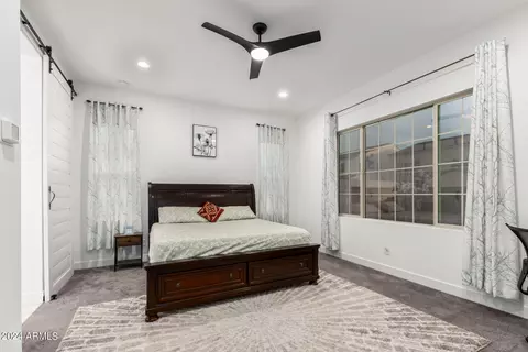 3425 E Crest Ln, Phoenix, AZ 85050 photo 13