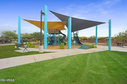 3425 E Crest Ln, Phoenix, AZ 85050 photo 34