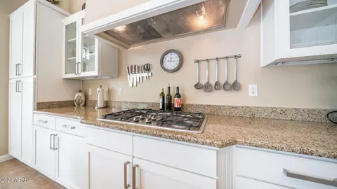 Kitchen - 8213 E Teton St, Mesa, AZ 85207 photo 7 of 9