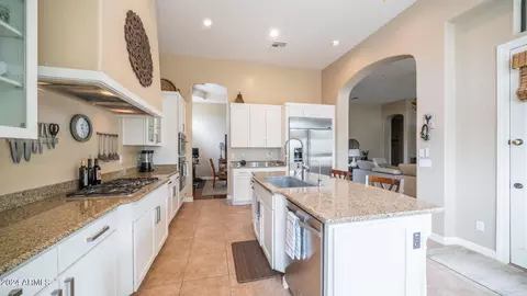 Kitchen - 8213 E Teton St, Mesa, AZ 85207 photo 9 of 9