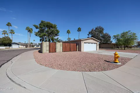 Exterior - 2902 E Sylvia St, Phoenix, AZ 85032 photo 12 of 13