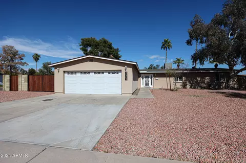 2902 E Sylvia St, Phoenix, AZ 85032