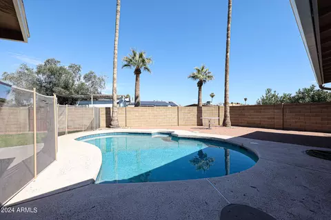 Exterior - 2902 E Sylvia St, Phoenix, AZ 85032 photo 4 of 13