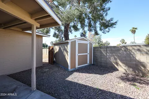 Exterior - 2902 E Sylvia St, Phoenix, AZ 85032 photo 8 of 13