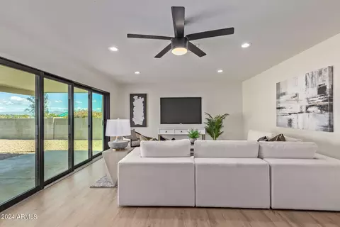 Bedroom - 2616 E Claire Dr, Phoenix, AZ 85032 photo 1 of 6