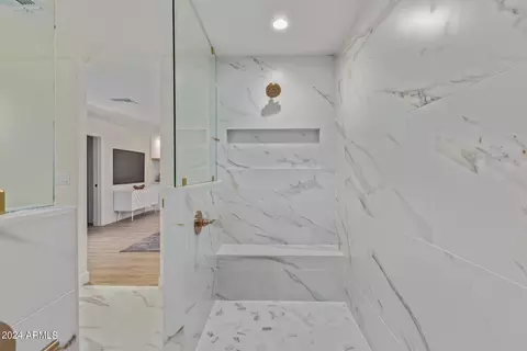 Bath - 2616 E Claire Dr, Phoenix, AZ 85032 photo 3 of 5