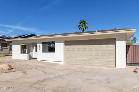Exterior - 2616 E Claire Dr, Phoenix, AZ 85032 photo 4 of 15
