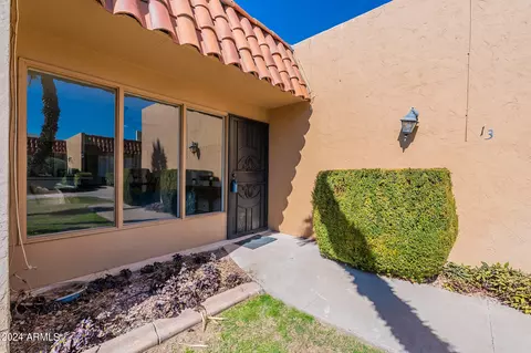 Exterior - 1320 E Bethany Home Rd #13, Phoenix, AZ 85014 photo 3 of 14