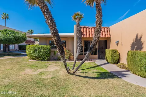 Exterior - 1320 E Bethany Home Rd #13, Phoenix, AZ 85014 photo 2 of 14
