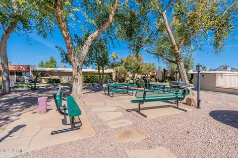 View/Area - 1320 E Bethany Home Rd #13, Phoenix, AZ 85014 photo 3 of 7
