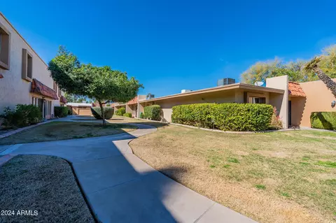 Exterior - 1320 E Bethany Home Rd #13, Phoenix, AZ 85014 photo 14 of 14