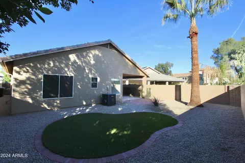Exterior - 781 N Surfside Dr, Gilbert, AZ 85233 photo 8 of 11