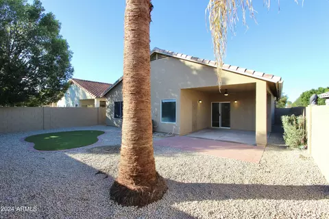 Exterior - 781 N Surfside Dr, Gilbert, AZ 85233 photo 7 of 11
