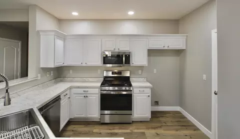 Kitchen - 781 N Surfside Dr, Gilbert, AZ 85233 photo 3 of 3