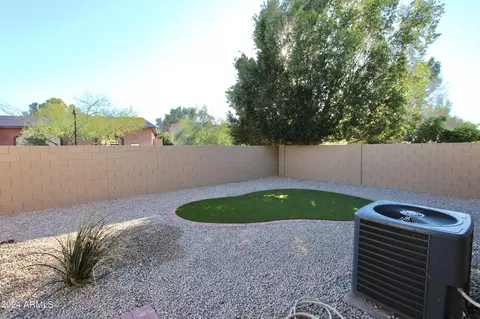 Exterior - 781 N Surfside Dr, Gilbert, AZ 85233 photo 6 of 11