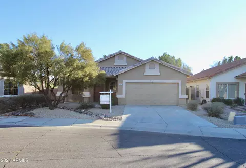 781 N Surfside Dr, Gilbert, AZ 85233