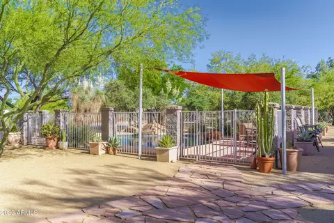 Exterior - 141 E Cloud Rd, Phoenix, AZ 85086 photo 11 of 33