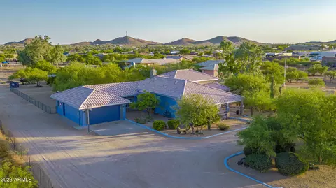 141 E Cloud Rd, Phoenix, AZ 85086