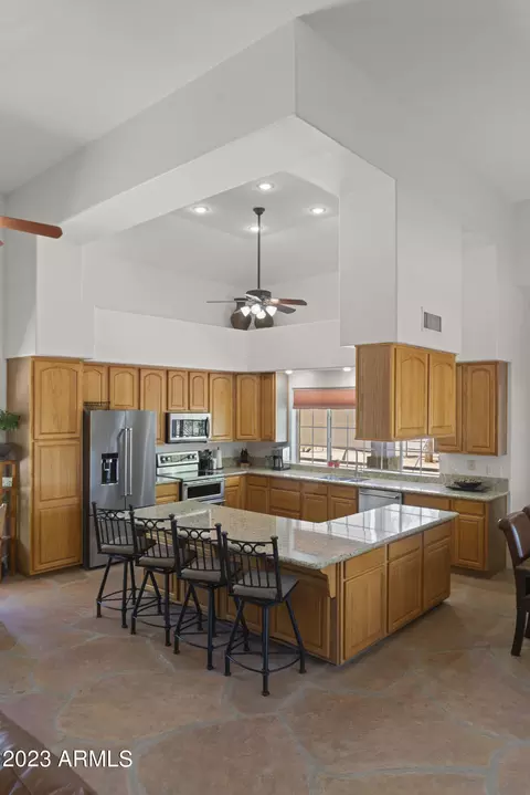 Kitchen - 141 E Cloud Rd, Phoenix, AZ 85086 photo 5 of 5