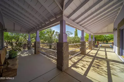 Exterior - 141 E Cloud Rd, Phoenix, AZ 85086 photo 4 of 33