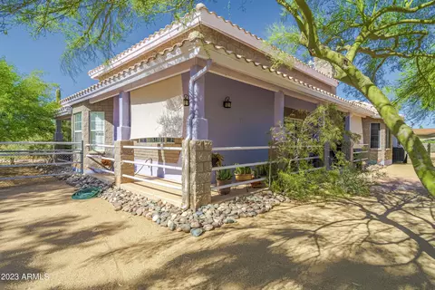 Exterior - 141 E Cloud Rd, Phoenix, AZ 85086 photo 7 of 33