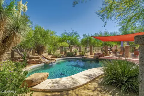 Exterior - 141 E Cloud Rd, Phoenix, AZ 85086 photo 15 of 33