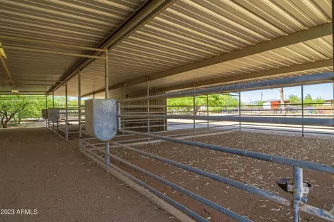 Exterior - 141 E Cloud Rd, Phoenix, AZ 85086 photo 22 of 33