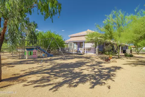 View/Area - 141 E Cloud Rd, Phoenix, AZ 85086 photo 12 of 25