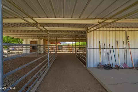 Exterior - 141 E Cloud Rd, Phoenix, AZ 85086 photo 20 of 33