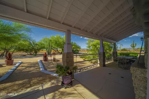 Exterior - 141 E Cloud Rd, Phoenix, AZ 85086 photo 3 of 33