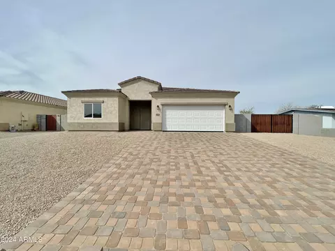 14386 S Diablo Rd, Arizona City, AZ 85123