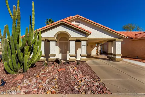1666 E Lindrick Dr, Chandler, AZ 85249
