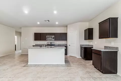 2411 W Shanley Ave, Apache Junction, AZ 85120 photo 4