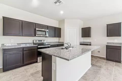 2411 W Shanley Ave, Apache Junction, AZ 85120 photo 2
