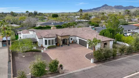 5202 N 44th St, Phoenix, AZ 85018